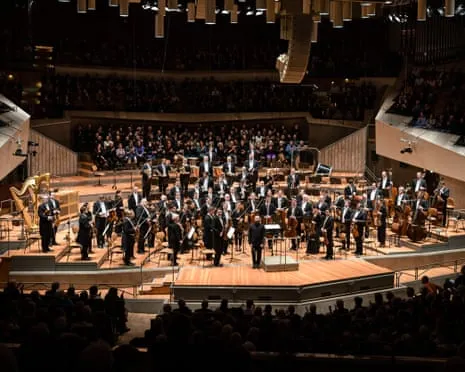 Arnold Schoenberg: Violin Concerto, Transfigured Night, Jacob's Ladder Recording Review – An Engaging and Notable Collection
